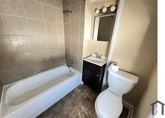 544 Cherry St #2 — Photo 9