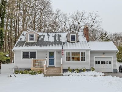 36 Old Post Road, East Setauket, NY, 11733