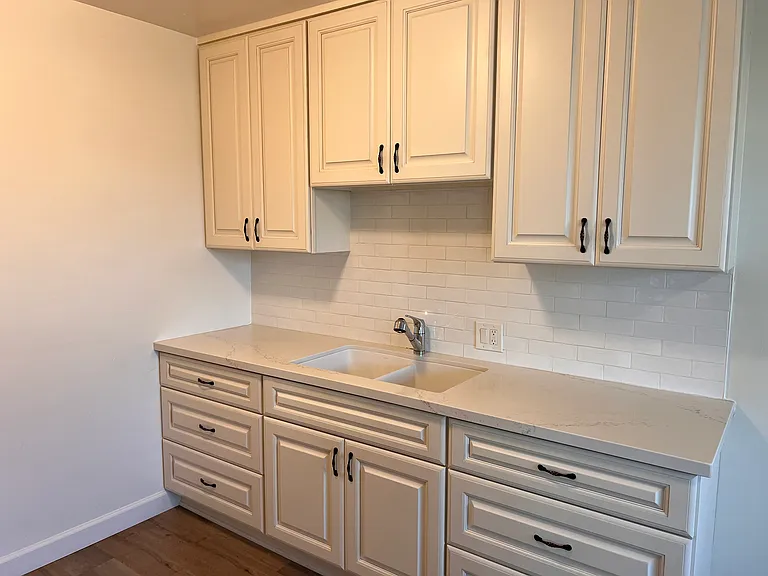 3901 E Mayfield St #5 — Photo 5
