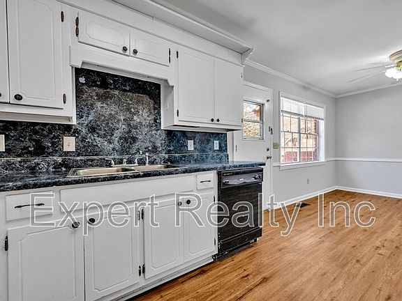 4th image of 822 Linbard Ln