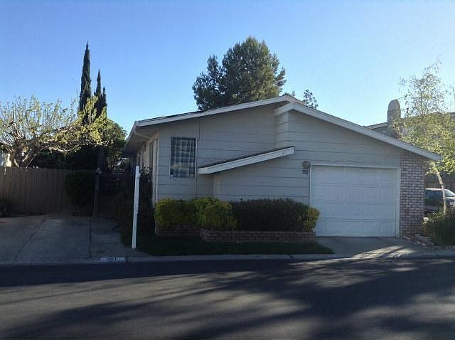 1st image of 451 Chateau La Salle Dr #451