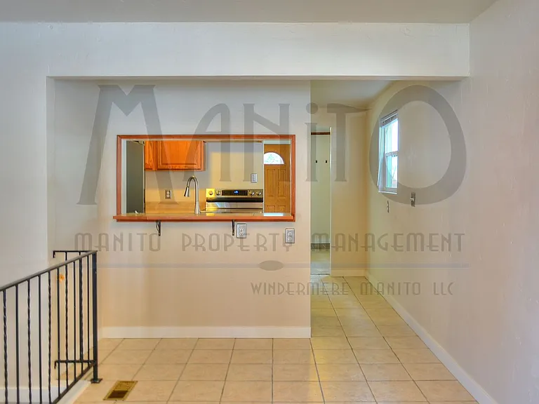 1654 E Decatur Ave — Photo 6