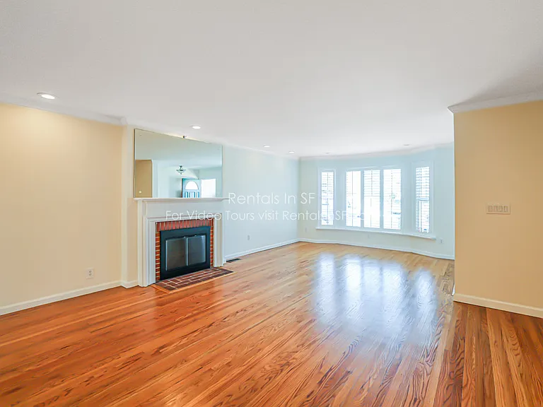 1677 Holly Ave — Photo 7