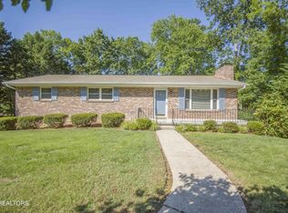 2412 Monterey Rd, Knoxville, TN 37912