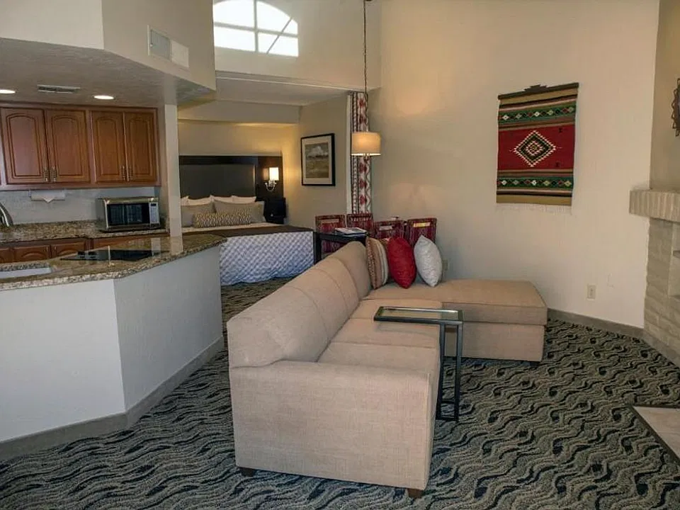 6302 E Camelback Rd #ID1267429P