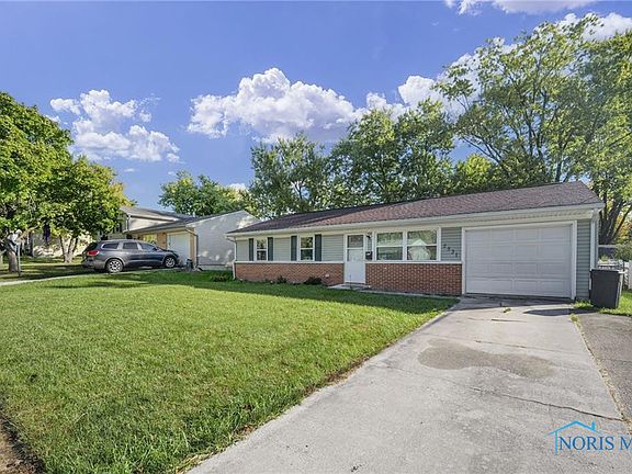 2nd image of 2531 Greenacre Dr