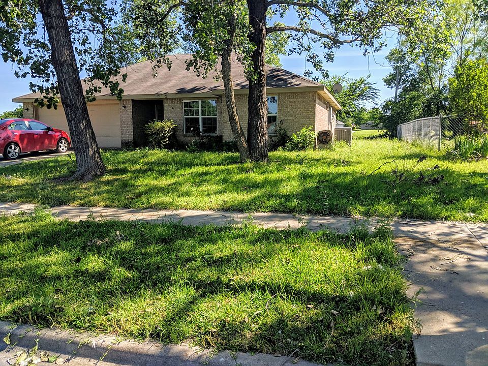1st image of 1308 Nina Dr