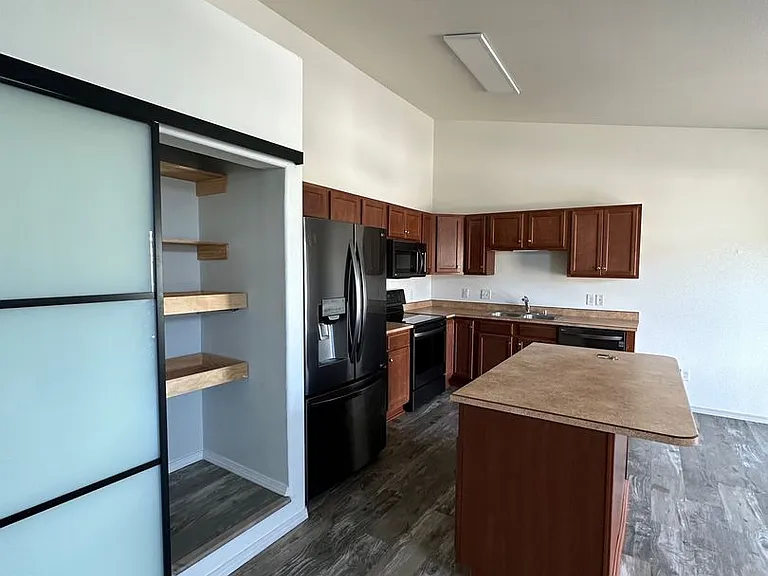 401 S Wasilla St #6 — Photo 16