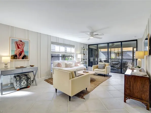 3107 Riviera DR #A-202, NAPLES, FL 34103