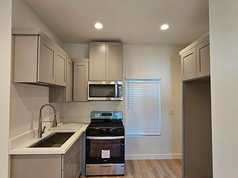 9791 Oasis Ave #STUDIO — Photo 1