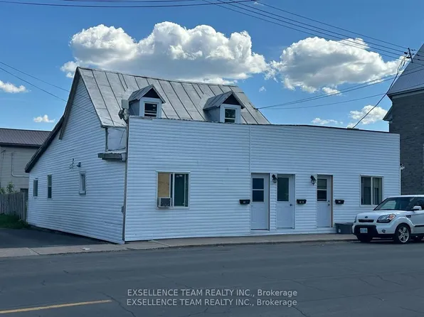 28 Lochiel Rd, North Glengarry, ON K0C 1A0