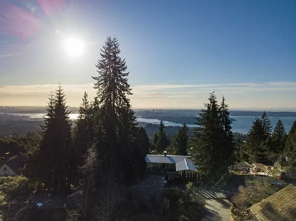 1145 Millstream Rd, West Vancouver, BC V7S 2C8