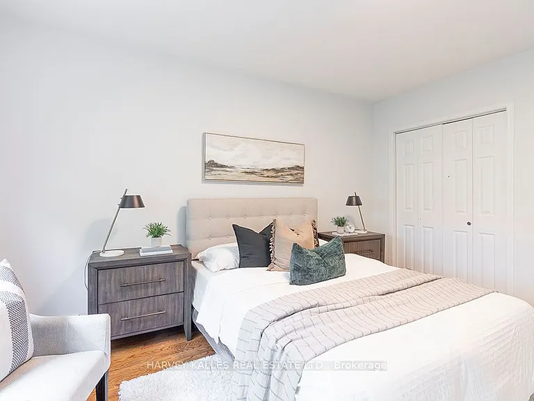 135 Combe Ave — Photo 21