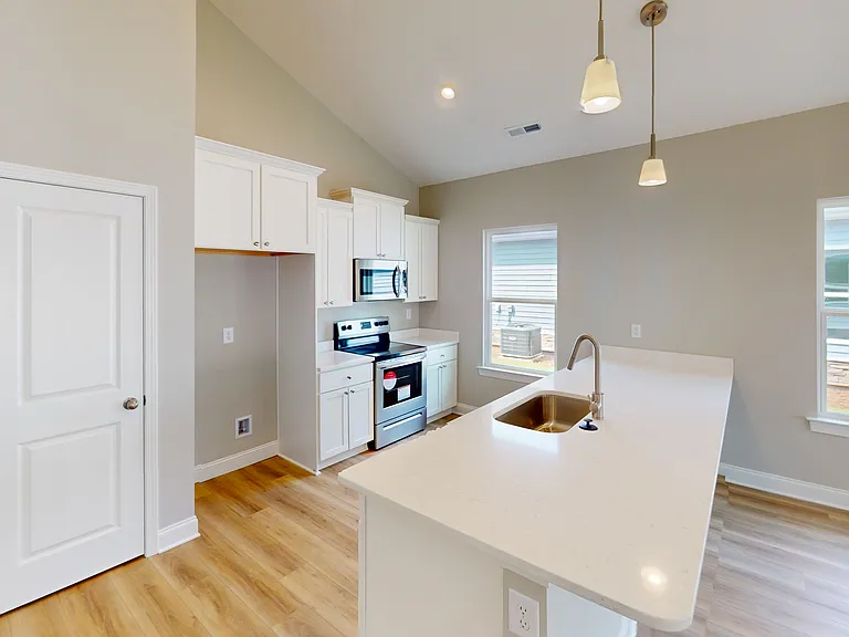 1056 Moen Loop — Photo 14