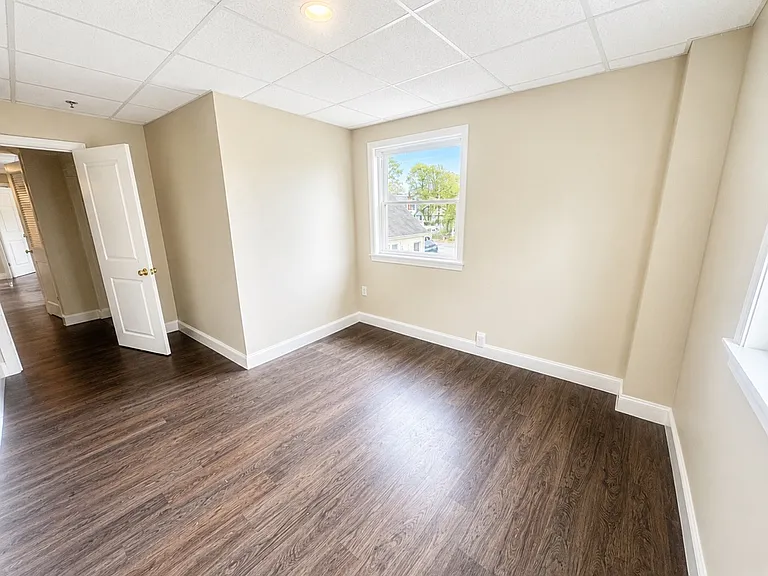 199 Main St #4 — Photo 11