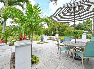 880 Preacher Ct, Naples, FL 34104