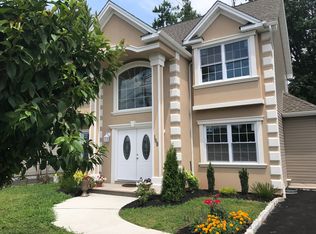 168 Parsonage Rd, Edison, NJ 08837