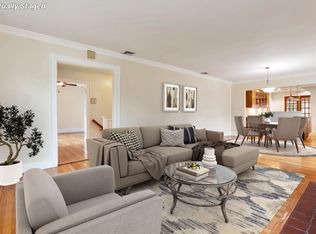 144 Eastbourne Rd #144, Newton Center, MA 02459