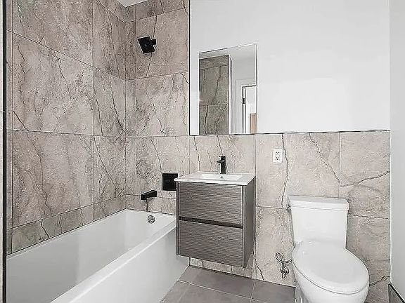 5th image of 488 Marcus Garvey Blvd #1C