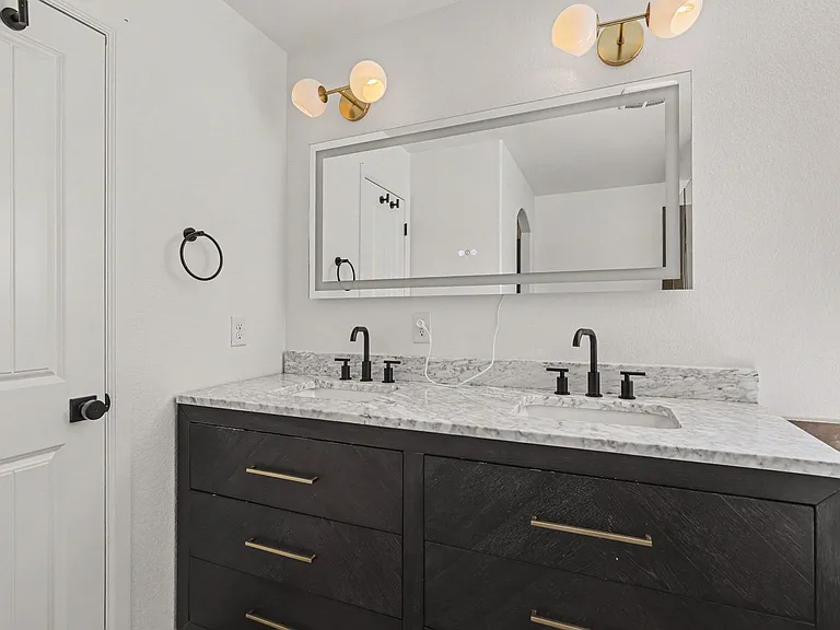 15247 W Auburn Ave — Photo 19