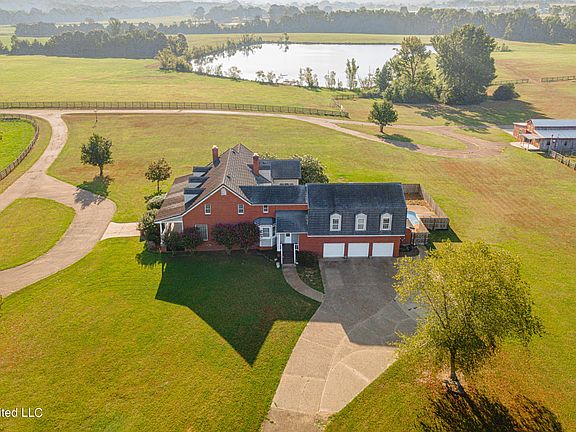 5th image of 280 McCullough Ln