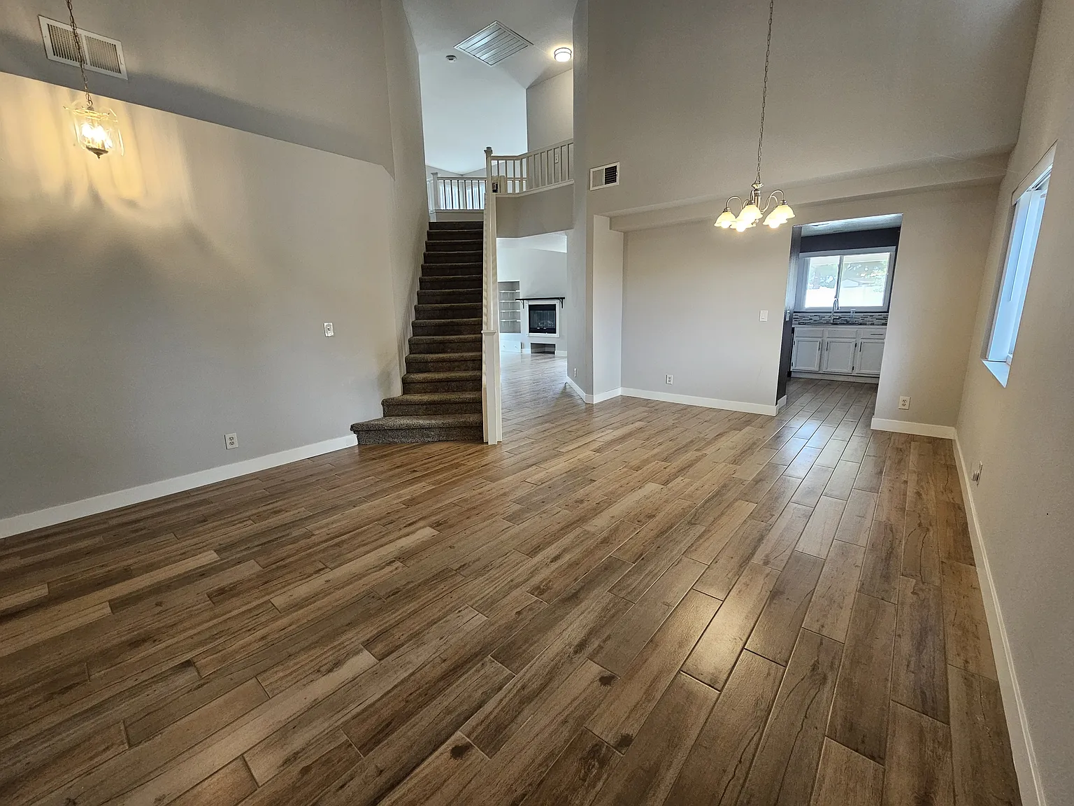 3011 Christina St — Photo 2