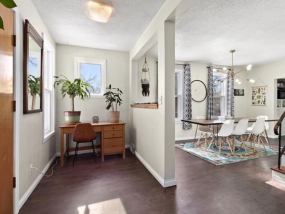 4th image of 702 4th St SW