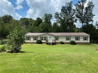 121 Oak Valley Ln, Westminster, SC 29693