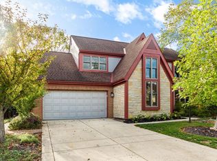 4719 Riverwood Dr, Hilliard, OH 43026