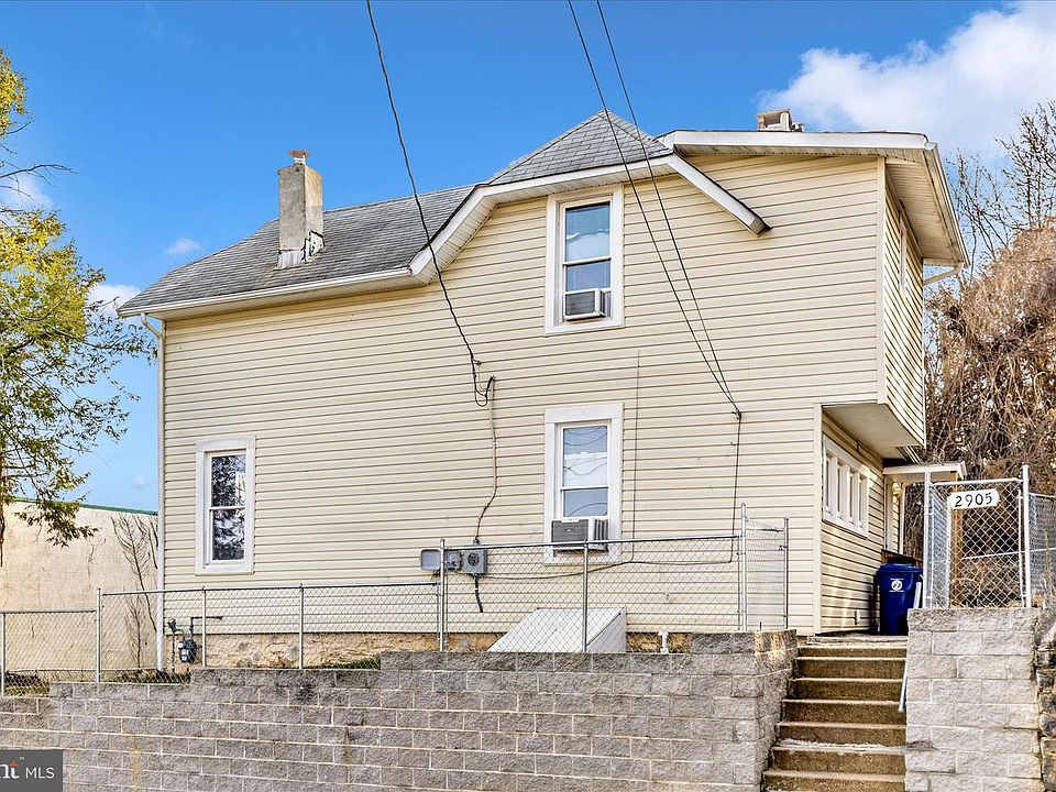 1st image of 2905 Goodwood Rd