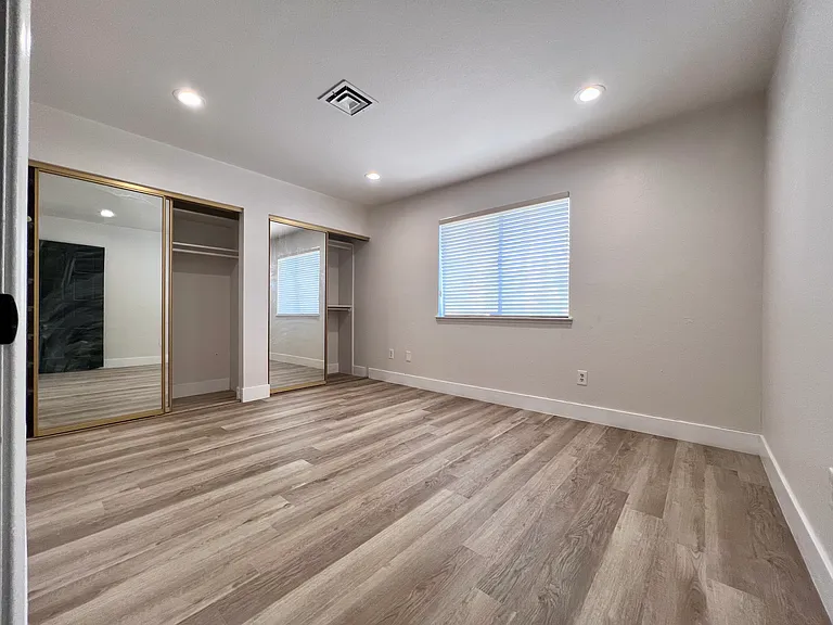 3145 Duneville St — Photo 16