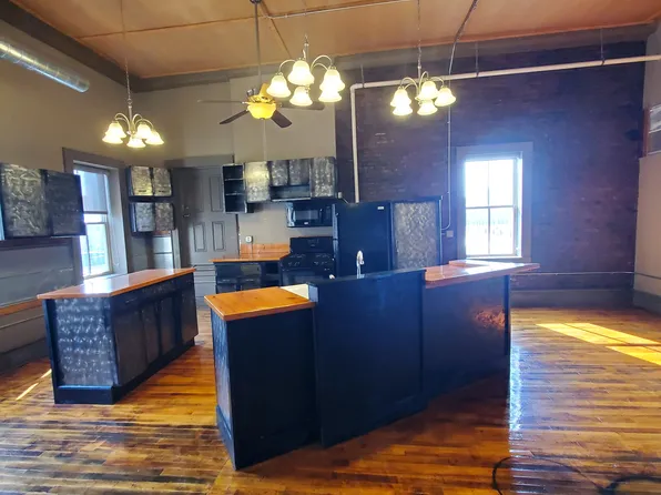 239 Bleecker St APT 3, Utica, NY 13501