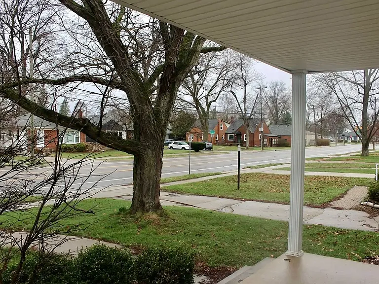 511 S Campbell Rd — Photo 2
