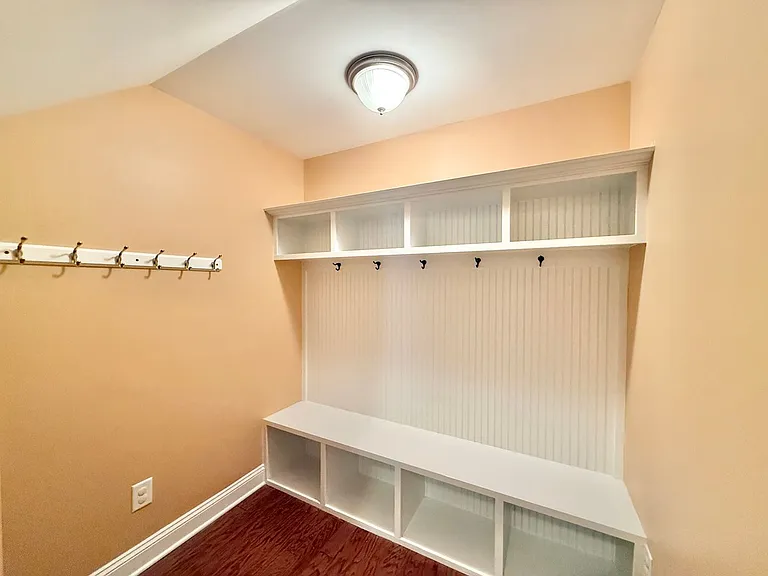 1140 Litchborough Way — Photo 14