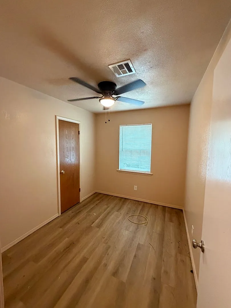 2128 meandering way — Photo 3