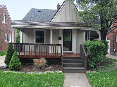 15679 Ash Ave, Eastpointe, MI, 48021