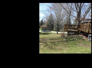 S66W12775 Somerset Dr, Muskego, WI 53150