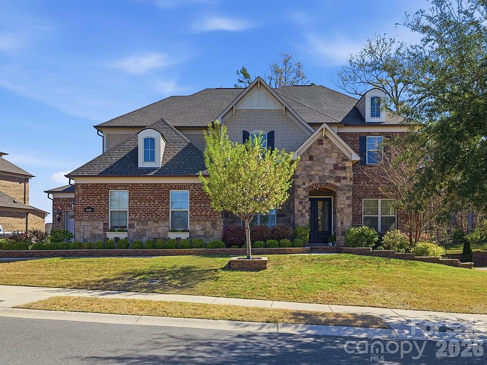 1st image of 8000 Fallondale Rd