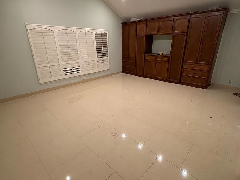 4326 Surrey Dr #1 — Photo 1