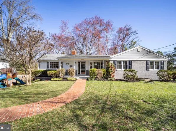 2402 Ross St, Alexandria, VA 22306