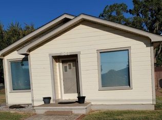 809 N Pacific Ave, Iowa Park, TX 76367