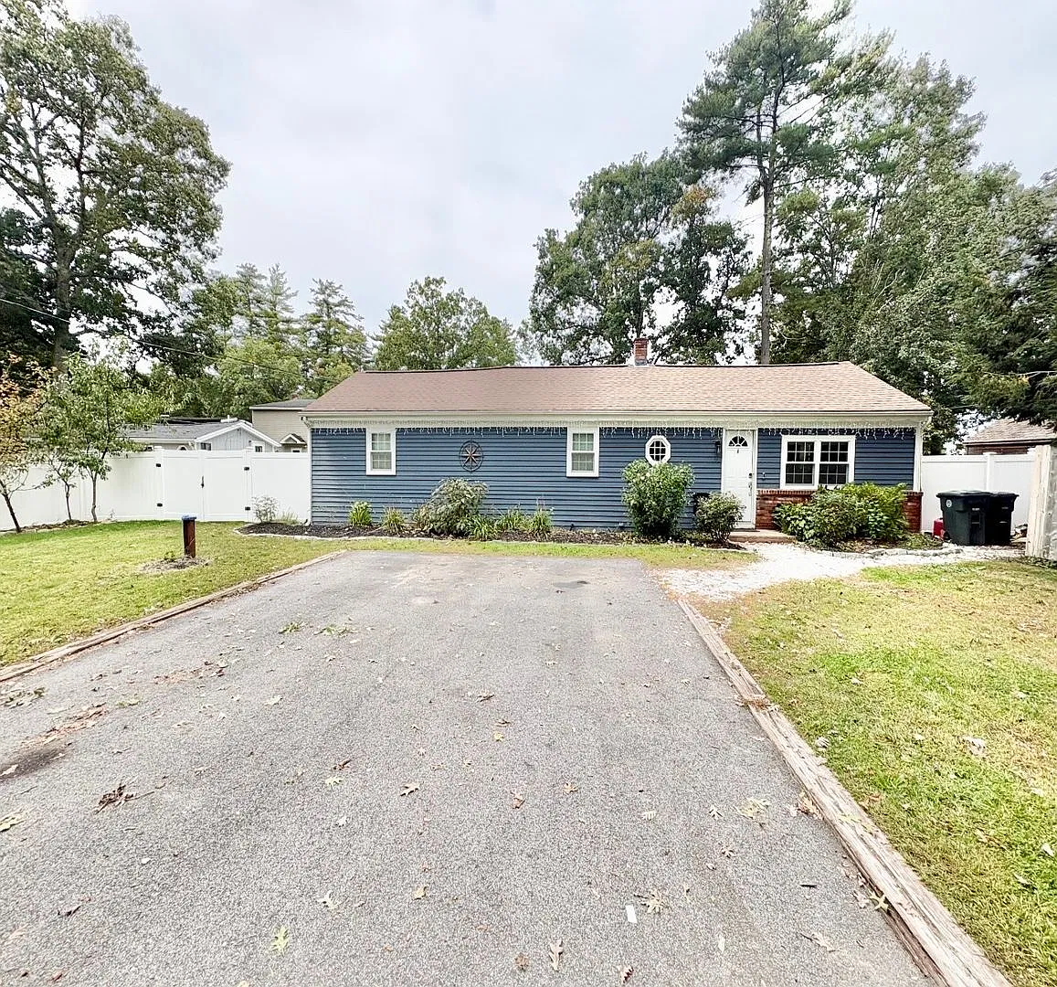 Coventry/Johnson's Pond Updated Single Family - $3,195 — Photo 1