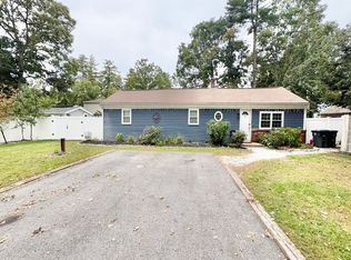 192 Shady Valley Rd, Coventry, RI 02816