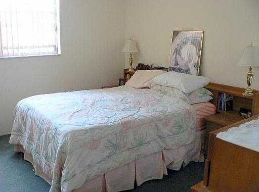2nd image of 3703 NE 166th St APT 203