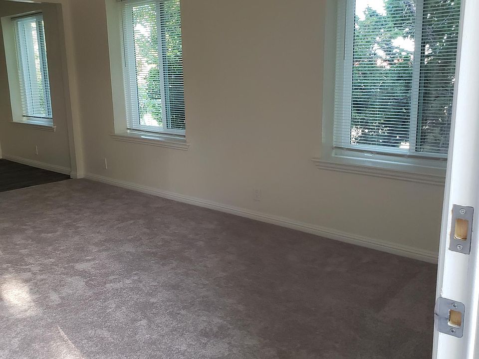 1st image of 3589 Lochinvar Ave #12