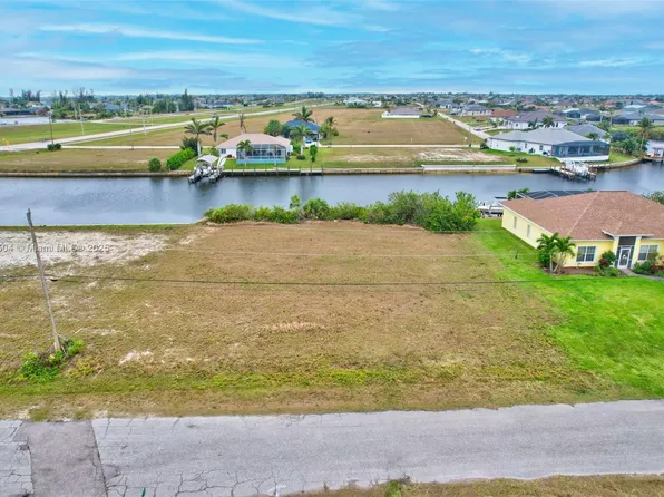 3216 NW 14th Ter, Cape Coral, FL 33993