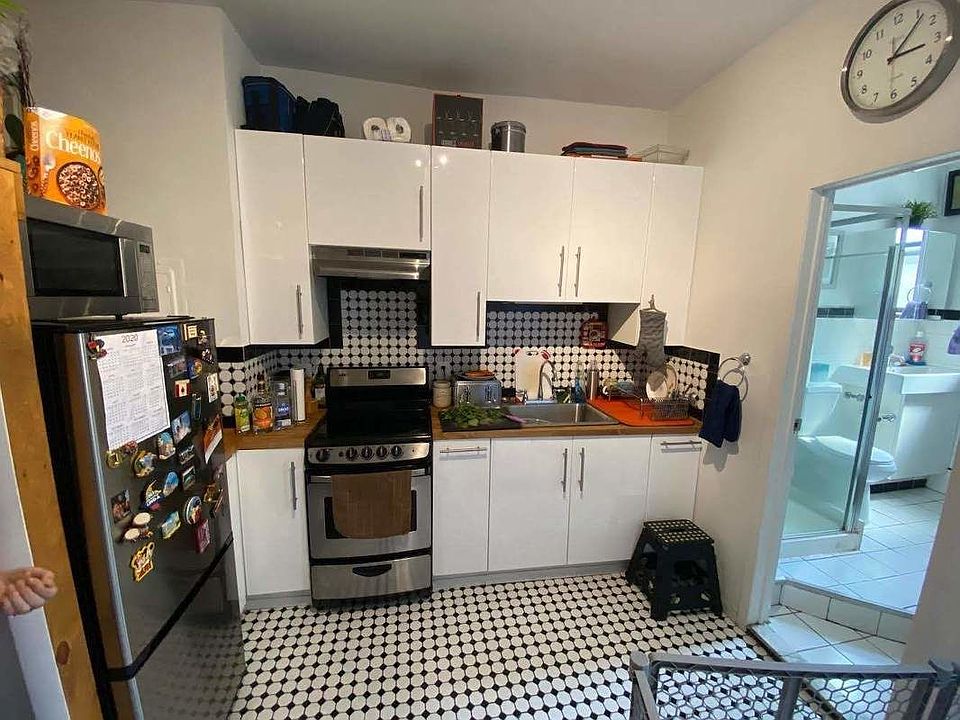 1st image of 230 E 83rd St #2W