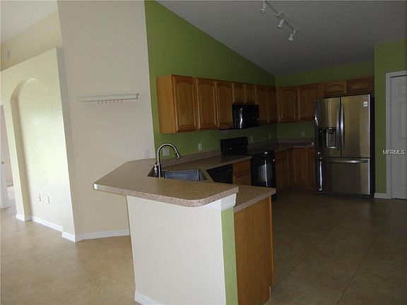 4th image of 530 Cody Caleb Dr
