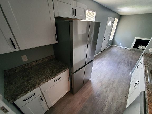 4th image of 1317 Pierce Rd #A