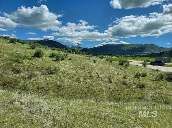 A Hwy #52, Horseshoe Bend, ID 83629
